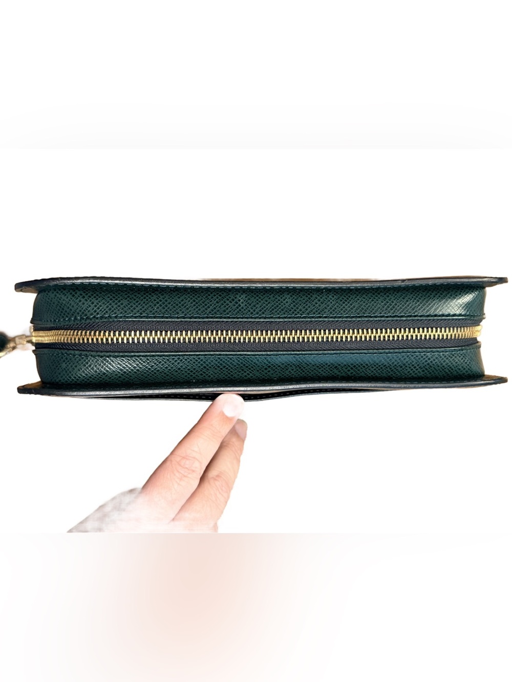 Louis Vuitton Taiga Leather Green Leather Zip Wristlet Organizer Clutch w Box - Picture 8 of 14